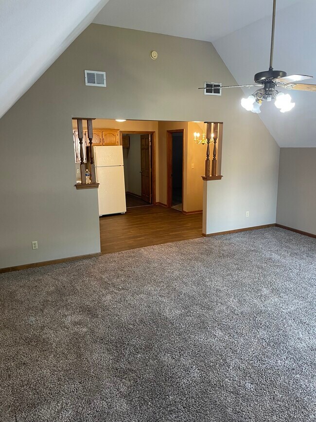 Building Photo - 731 N Liberty St