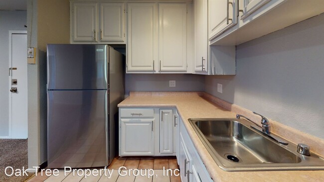 Building Photo - 9724 Mountain Blvd