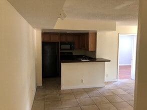 Building Photo - 744 Executive Center Dr