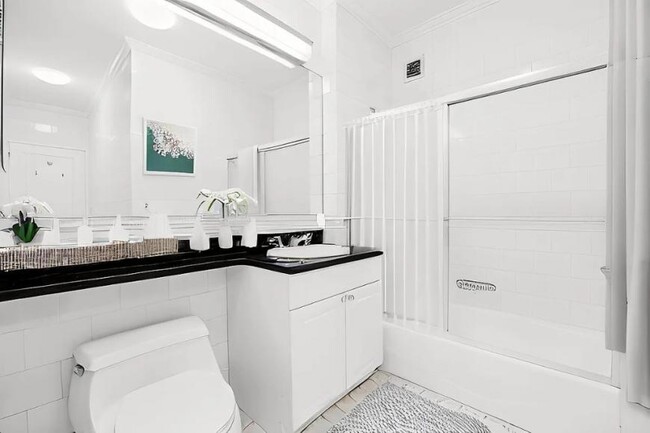 Building Photo - 2 bedroom in New York NY 10075