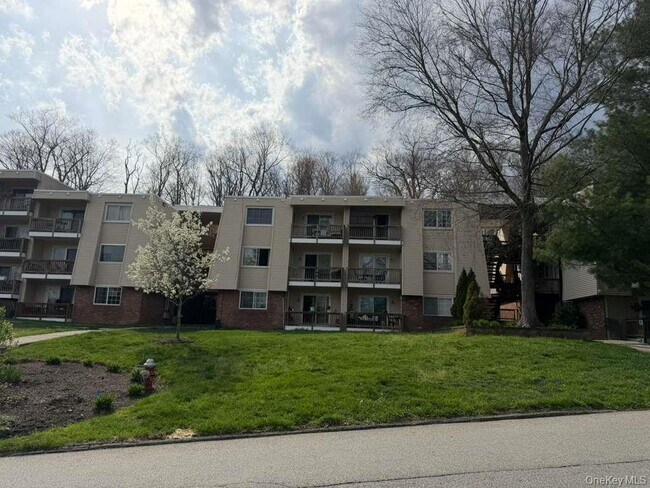 Foto del edificio - 219 Fox Run Ln