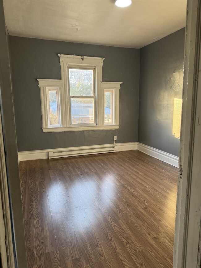 Foto del edificio - 110 Lincoln Ave