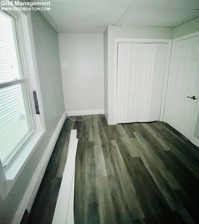 Building Photo - 136 Leyden St