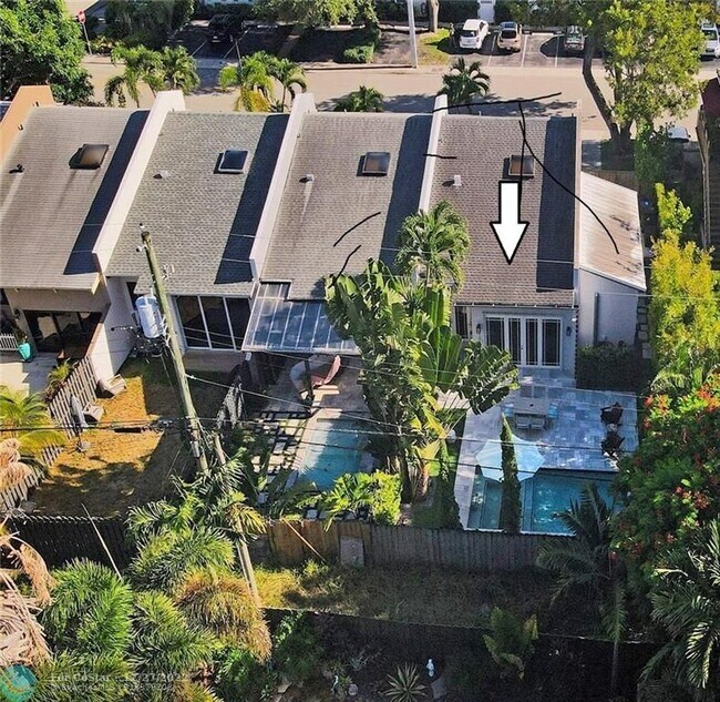 Foto del edificio - 1251 SE 2nd Ct
