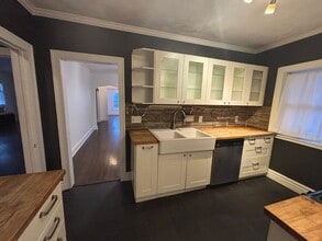 Building Photo - 1067 St Clair Ave