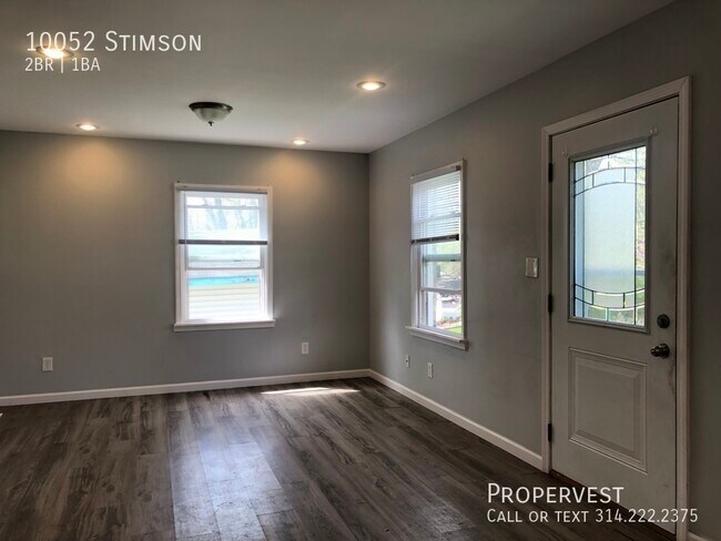 Building Photo - Open-Floor Beautiful Two-Bedroom at Amazin...