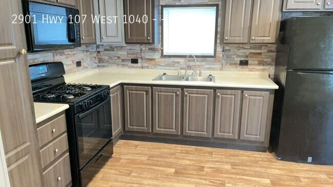 Foto del edificio - 2901 Hwy 107 West 1040--