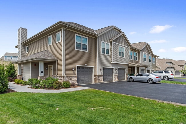 High Bluff Resident Building - High Bluff Townhomes