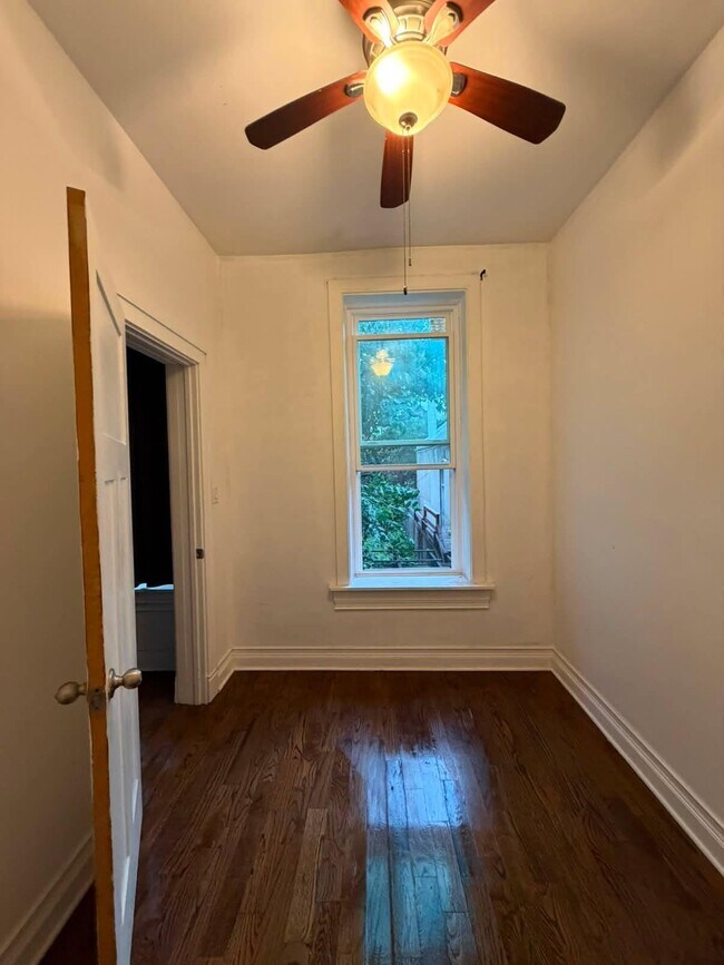 habitación 1 - 2351 S Whipple St
