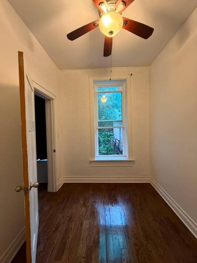 room 1 - 2351 S Whipple St