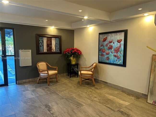 Foto del edificio - 6200 NW 44th St