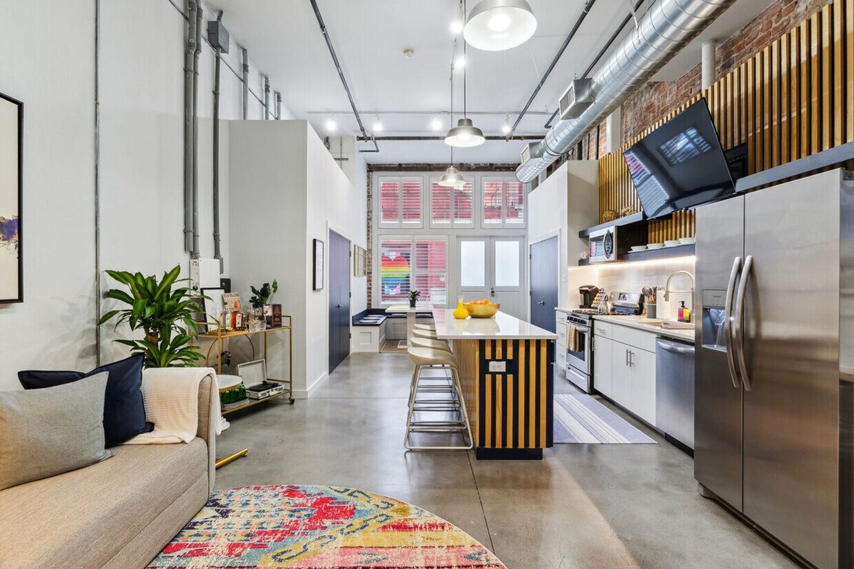 Foto principal - 837 Camp St