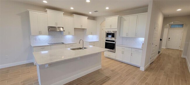 Foto del edificio - 16731 Oakboro St