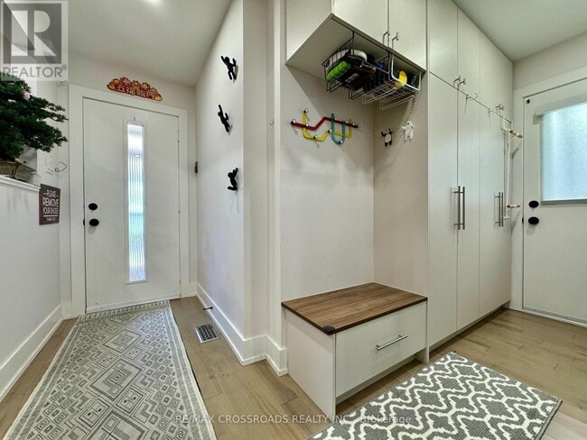 Building Photo - 93 Barnwell Dr