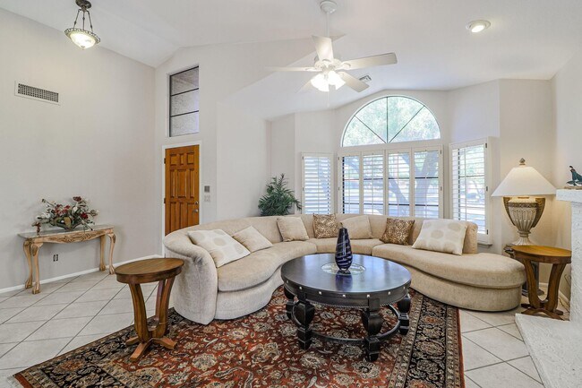 Foto del edificio - 15629 N 51st St