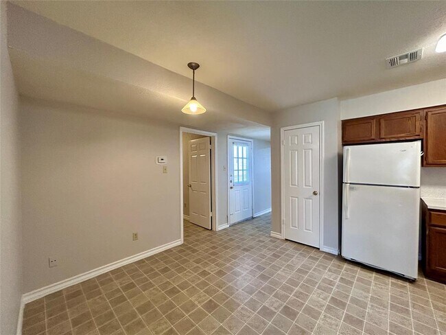 Foto del edificio - 801 Valley View Dr