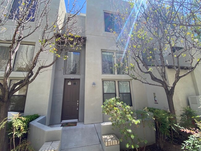 Building Photo - 8248 Lemon Ave