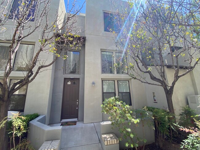 Foto del edificio - 8248 Lemon Ave