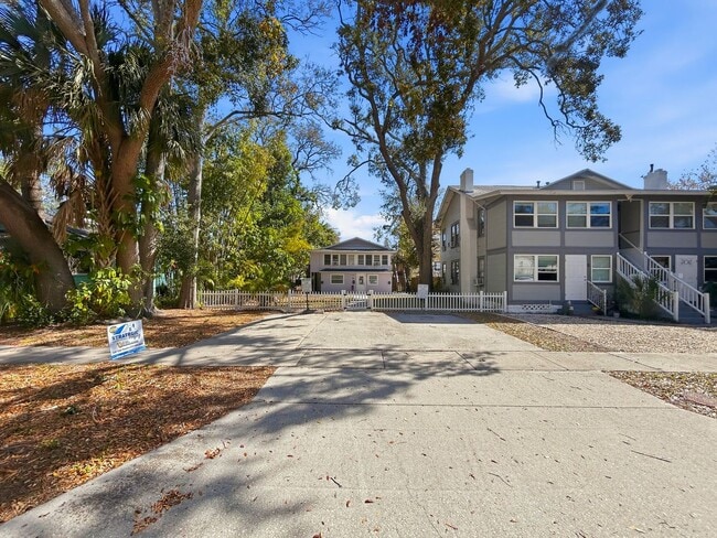 Photo - 1115 Highland St N Apartment