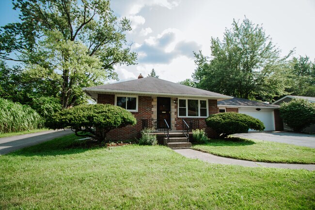Building Photo - 5233 Melvin Dr