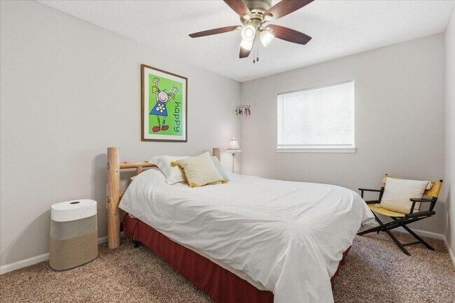 Foto del edificio - 1802-1804-1804 Juniper Dr
