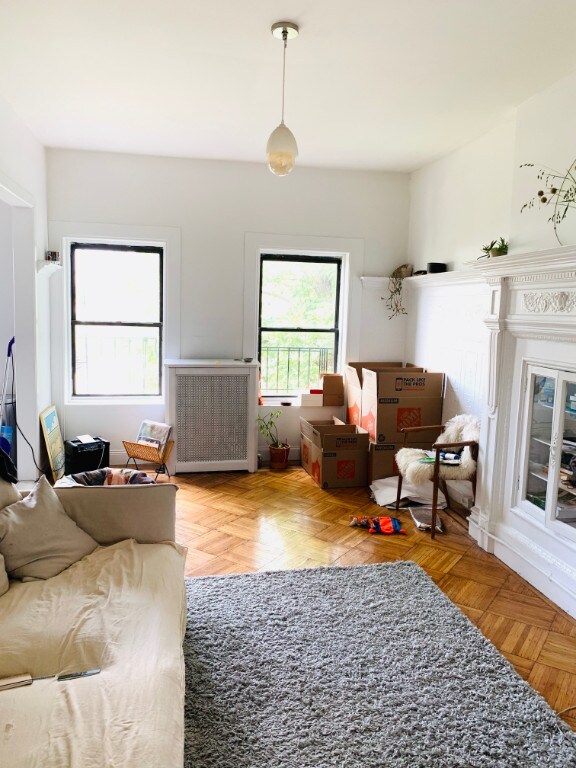 Building Photo - PUTNAM AVE.