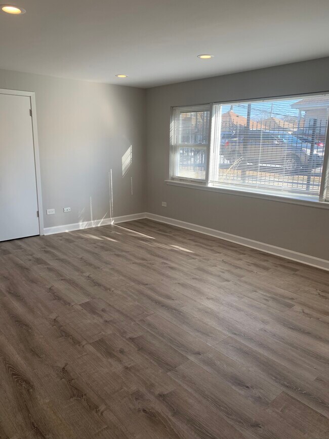 Foto del edificio - 3039 N Narragansett Ave