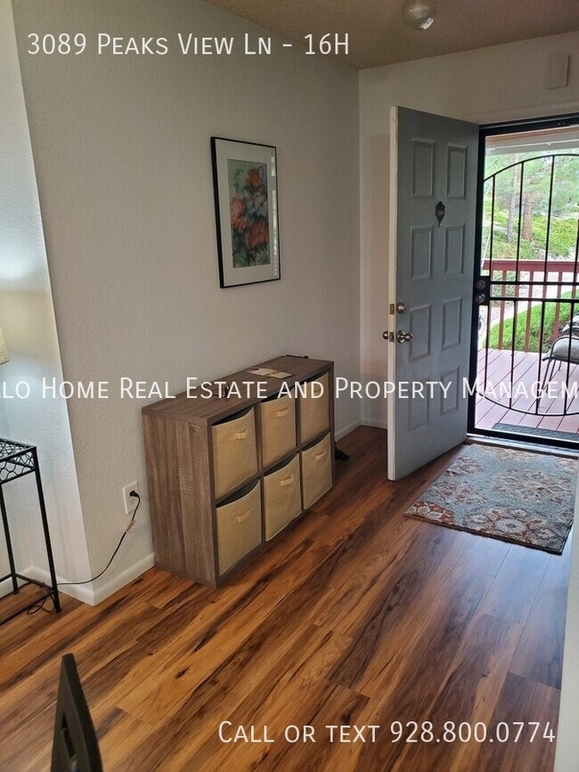 Foto del edificio - 3089 Peaks View Ln