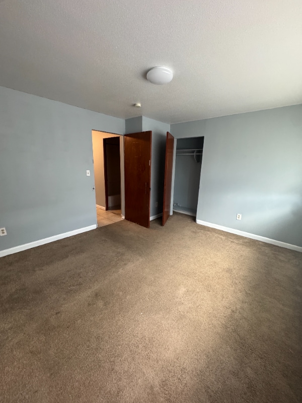 Building Photo - 50 Gillette St