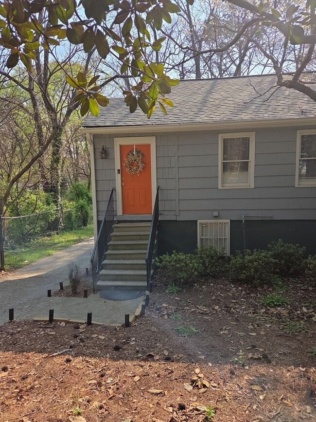 Photo - 2126 Jernigan Dr SE House