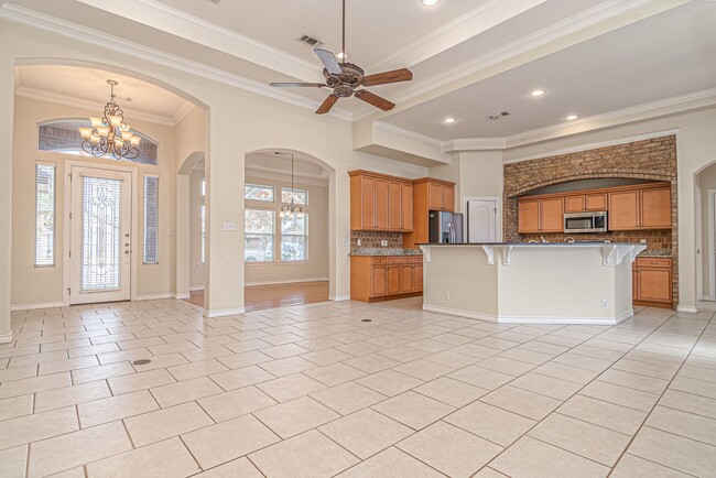 Building Photo - 405 Springwood Ct