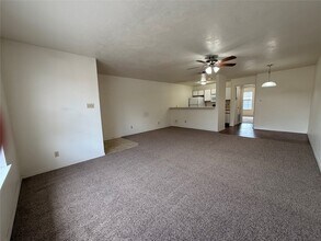 Building Photo - 2300 Stone Hollow Dr