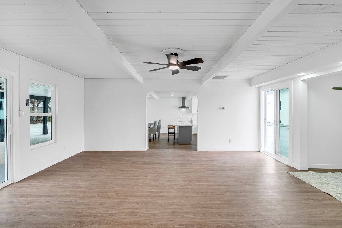 Building Photo - 9954 La Docena Ln