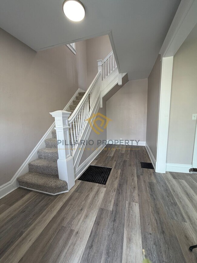 Foto del edificio - Large 4 bedroom Home in THe Monon Yard Neighborhood, Available NOW!