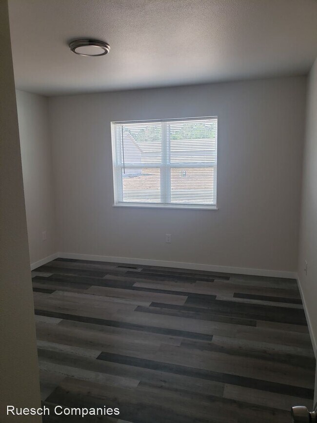 Building Photo - 3 br, 2 bath House - 1267 Evergreen Avenue