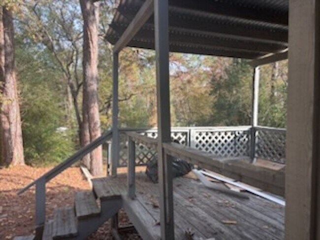 Foto del edificio - 3078 Oak Forest Dr