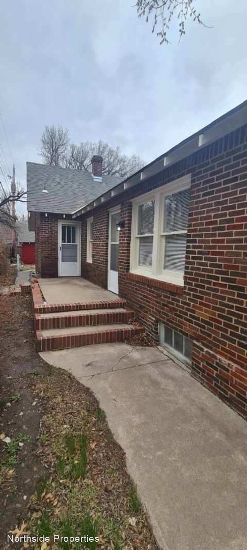 Foto del edificio - 1 br, 1 bath House - 1105 W 14th