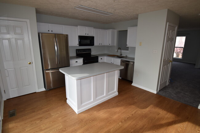 Building Photo - 53 Buttonbush Court