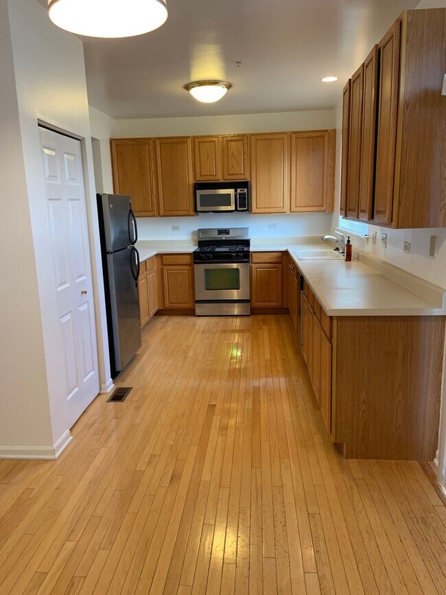Foto del edificio - 2607 N Greenwood Ave