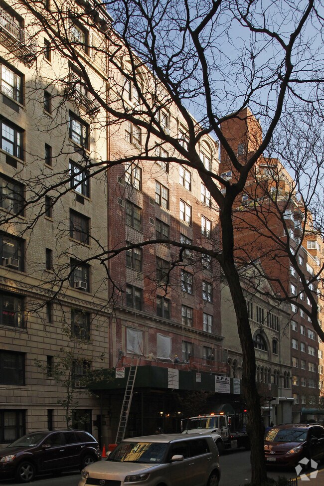 Foto del edificio - 111 E 75th St