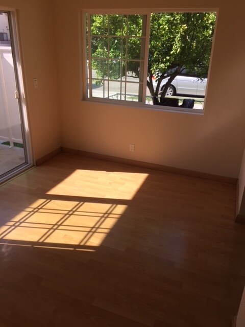 Dining Room w/balcony - 328 W Lexington Dr