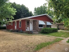 Building Photo - 607 Seymour St