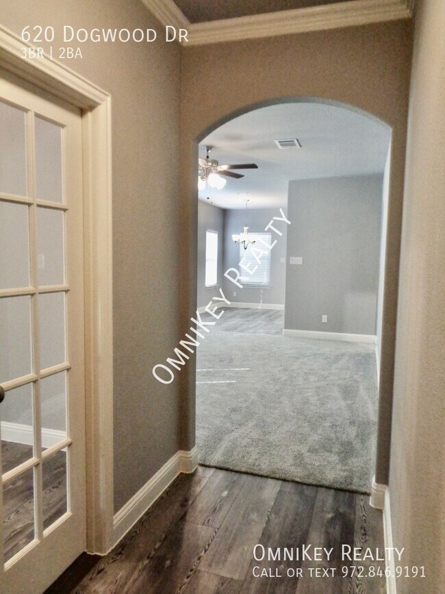 Foto del edificio - 620 Dogwood Dr