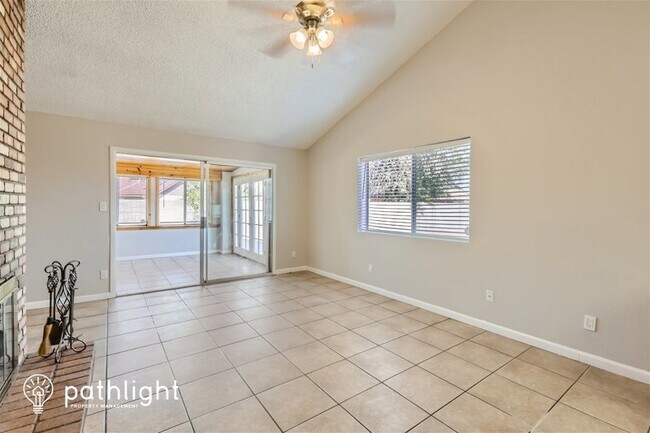 Foto del edificio - 16635 N 34Th Drive