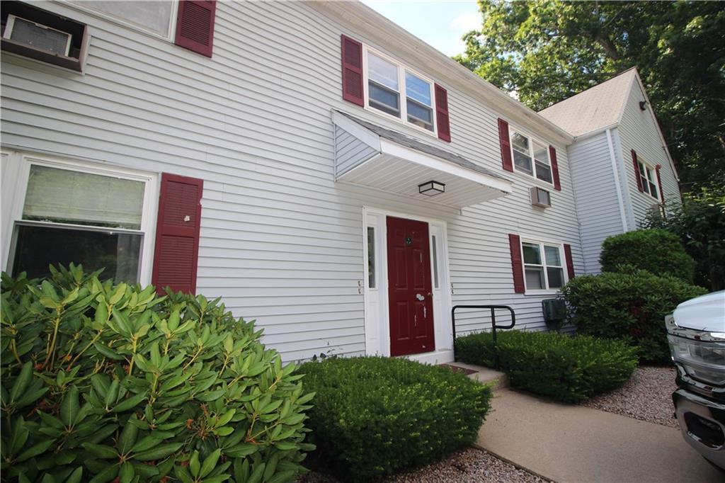 Primary Photo - 9 Apache Dr