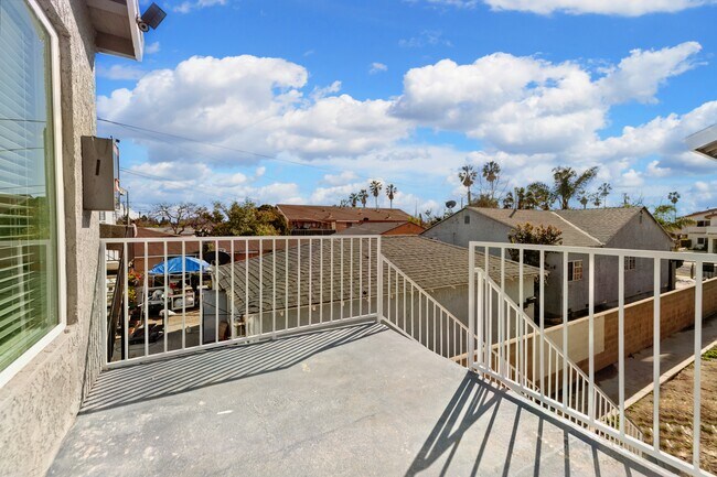 Foto del edificio - 836 S Claudina St