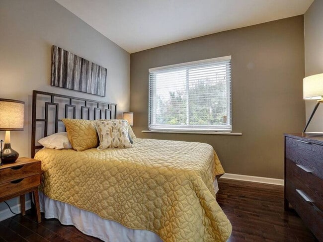 Foto del edificio - 2201 Reading Rd