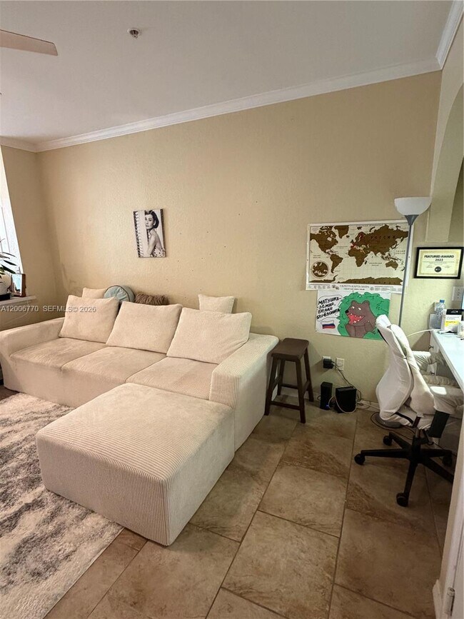 Foto del edificio - 860 N Orange Ave