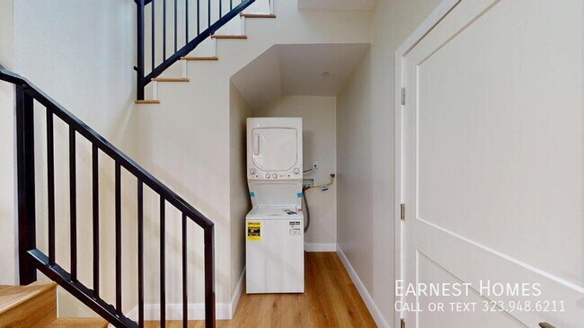 Foto del edificio - 310 N 3rd St