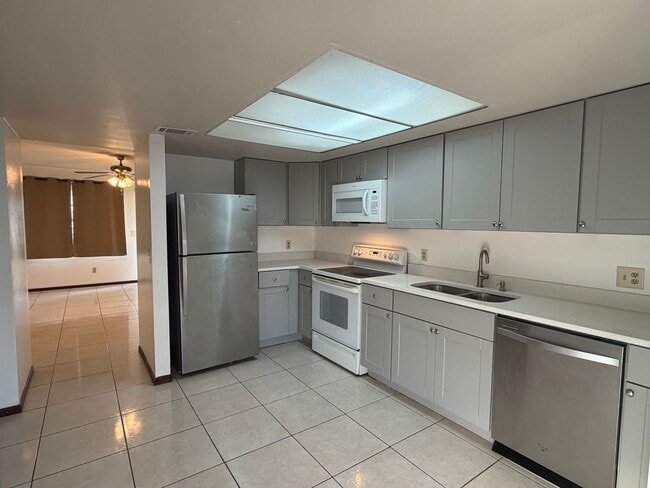 Foto del edificio - 2036 Las Palmas Cir